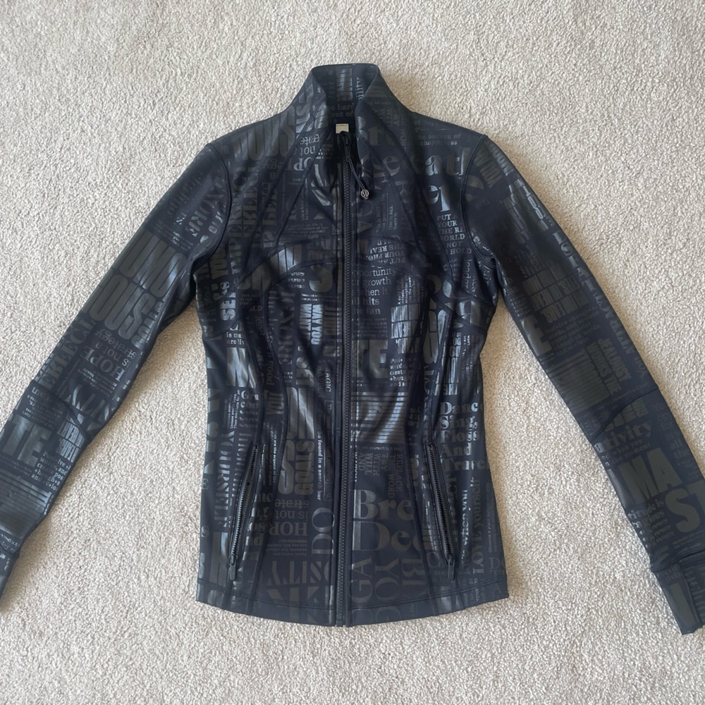 Lululemon size 6 Define Jacket. No tags, but like new